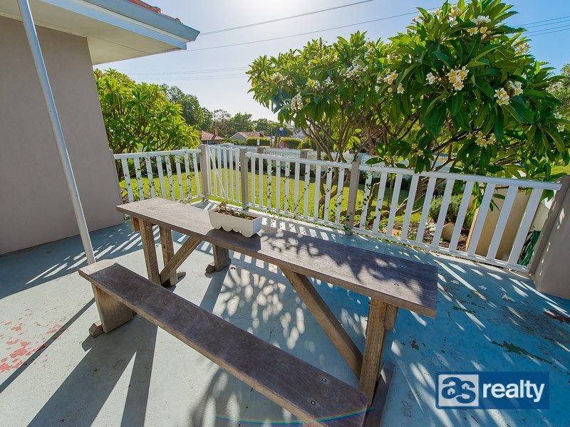 34 Priestley Street, Embleton WA 6062