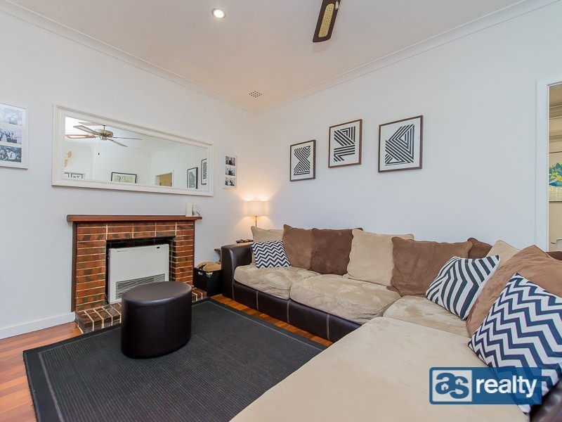 34 Priestley Street, Embleton WA 6062