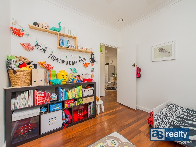 34 Priestley Street, Embleton WA 6062