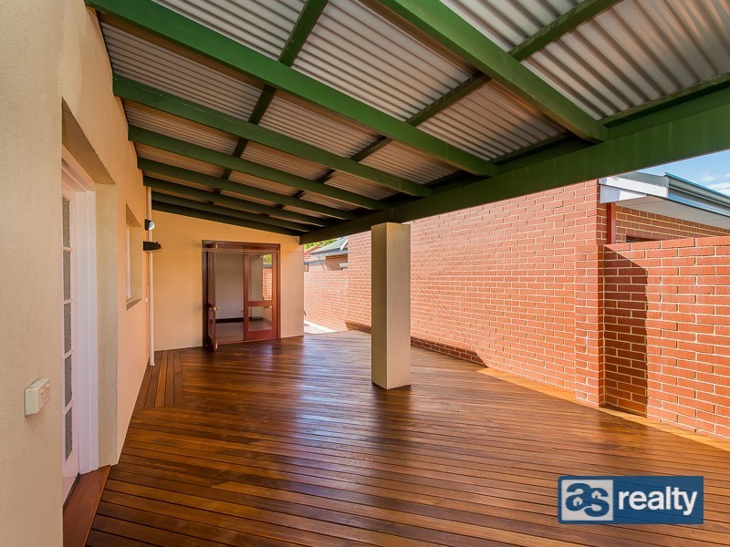 11 Priestley, Embleton WA 6062