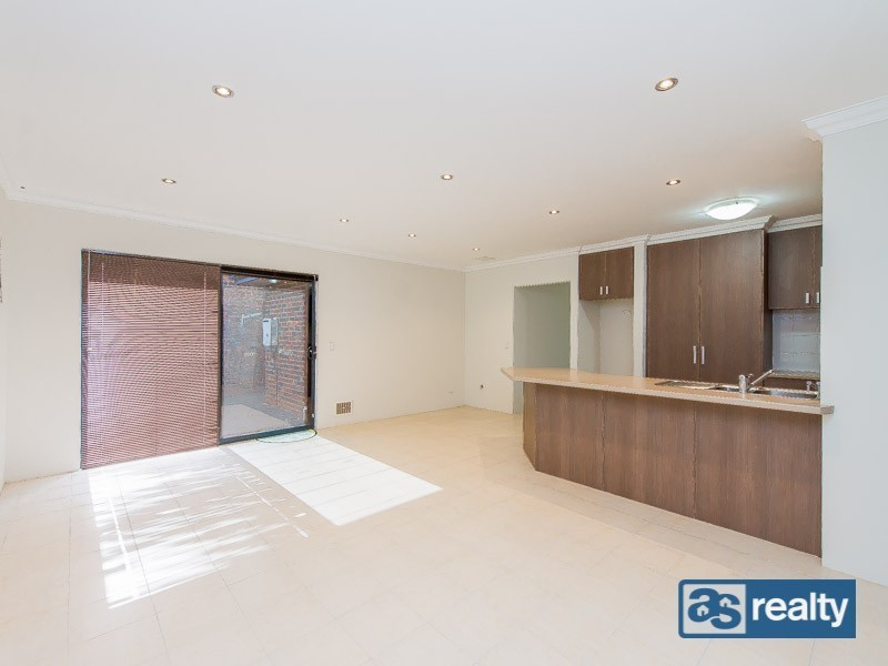 17B Loughton Way, Balga WA 6061