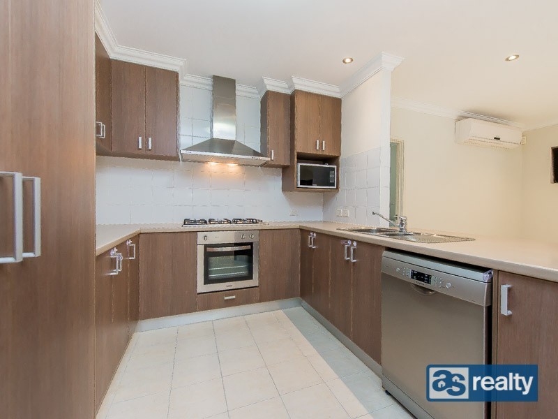 17B Loughton Way, Balga WA 6061