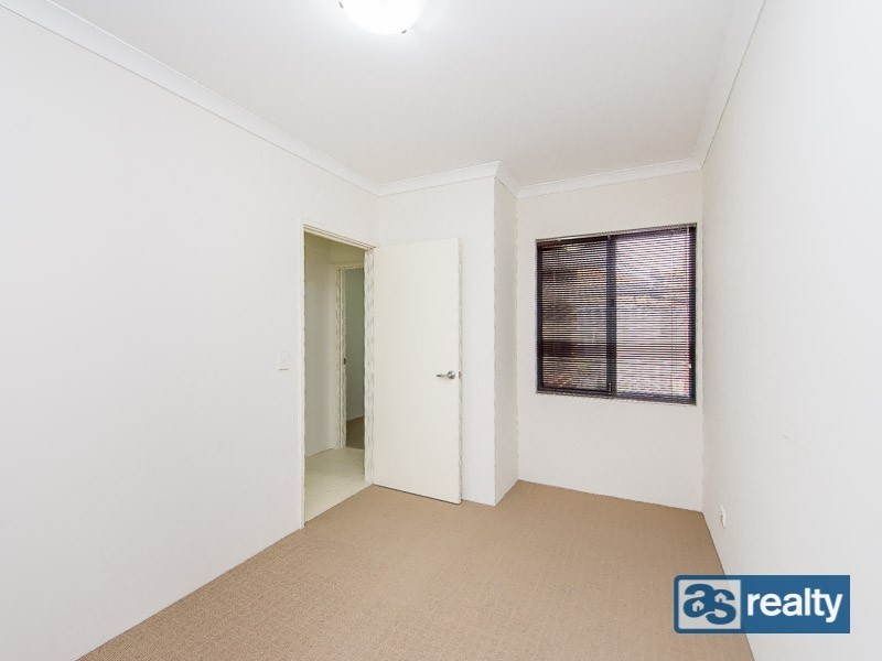 17B Loughton Way, Balga WA 6061