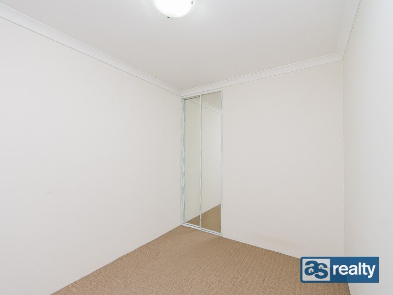 17B Loughton Way, Balga WA 6061