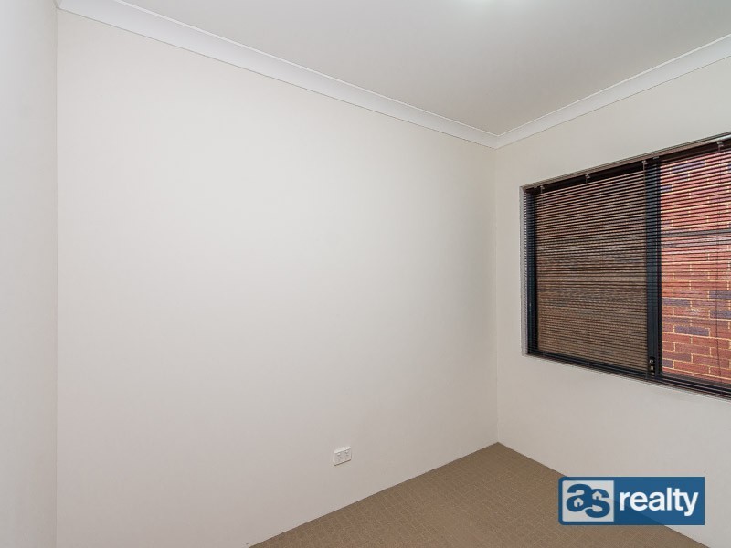 17B Loughton Way, Balga WA 6061