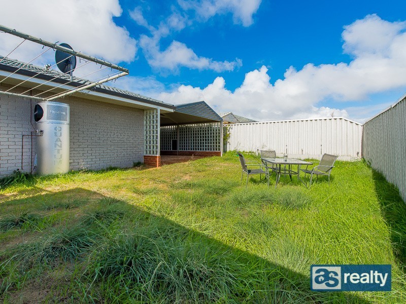 20V Roxwell Way, Girrawheen WA 6064
