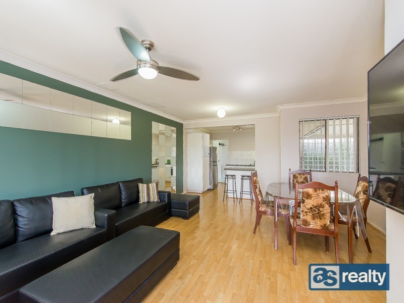 20V Roxwell Way, Girrawheen WA 6064