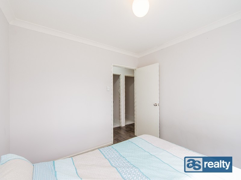 20V Roxwell Way, Girrawheen WA 6064