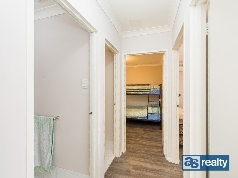 20V Roxwell Way, Girrawheen WA 6064