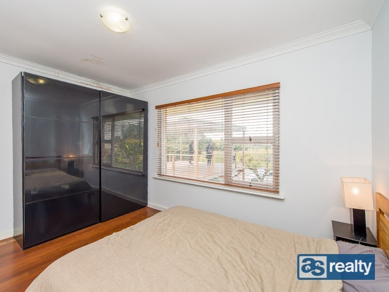 25A Rothbury Road, Embleton WA 6062