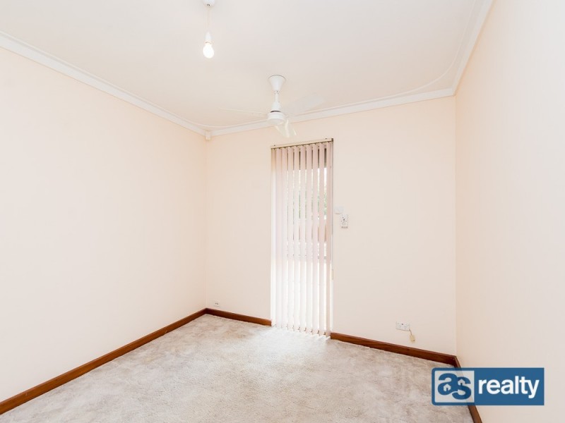 31 Embleton Avenue, Embleton WA 6062