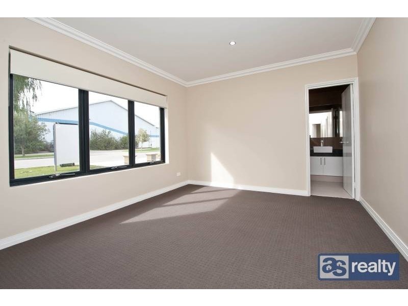 39 Clavering Road, Bayswater WA 6053