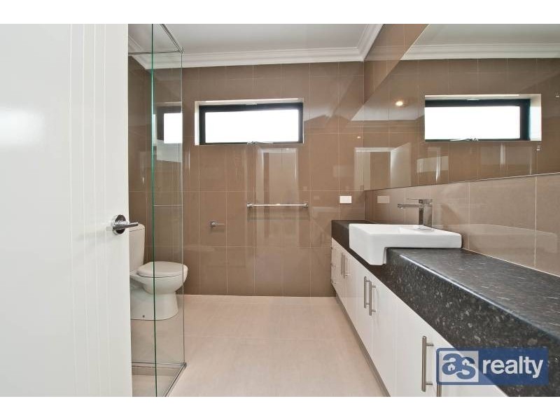 39 Clavering Road, Bayswater WA 6053