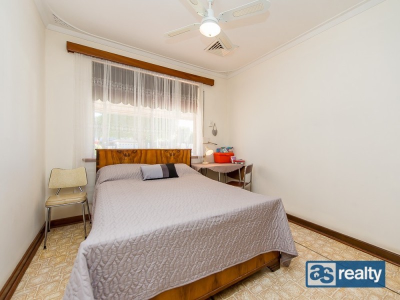 220 Broun Avenue, Embleton WA 6062