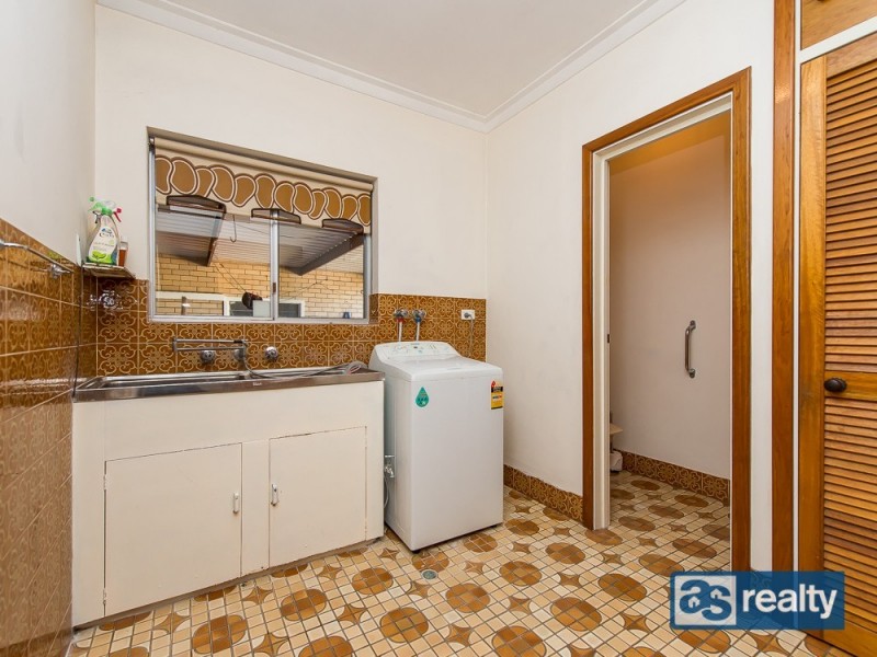 220 Broun Avenue, Embleton WA 6062