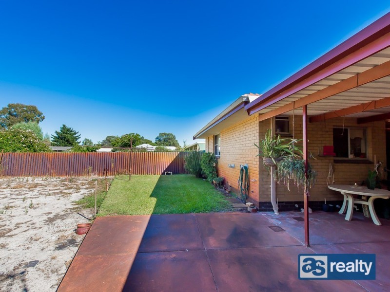 220 Broun Avenue, Embleton WA 6062