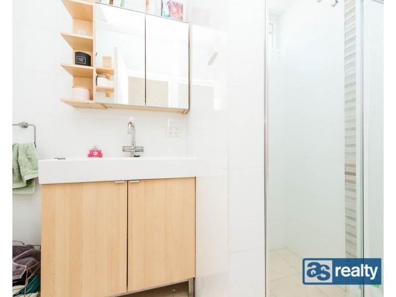 11 Irwin Road, Embleton WA 6062