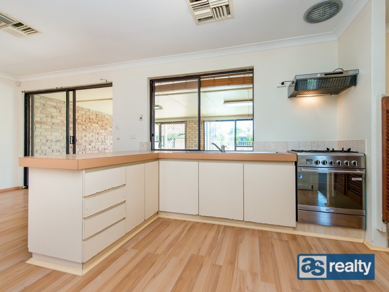33 Grande Way, Beechboro WA 6063