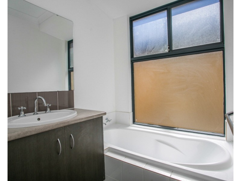 1E Grant Street, Embleton WA 6062