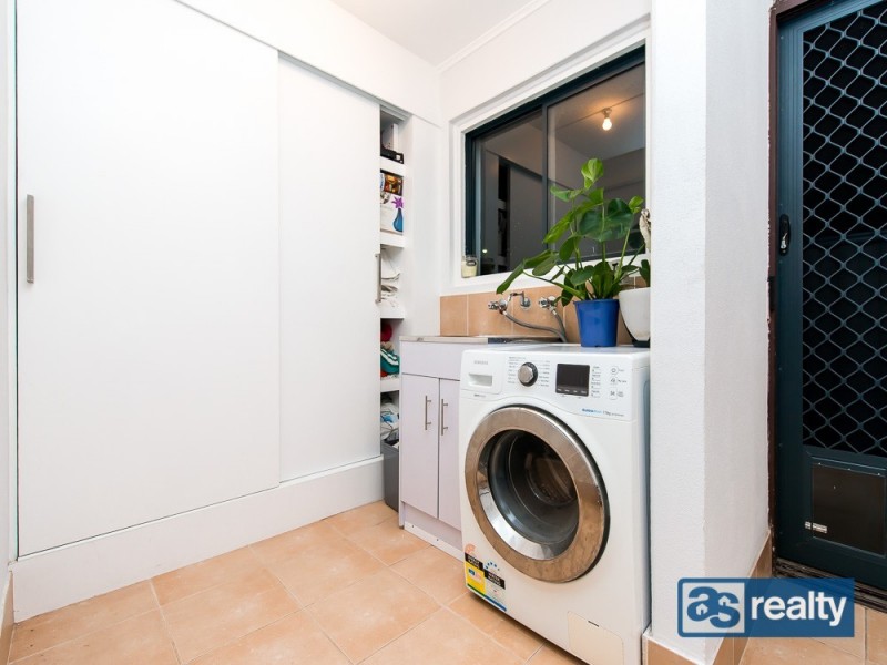 11 Sproxton Way, Embleton WA 6062