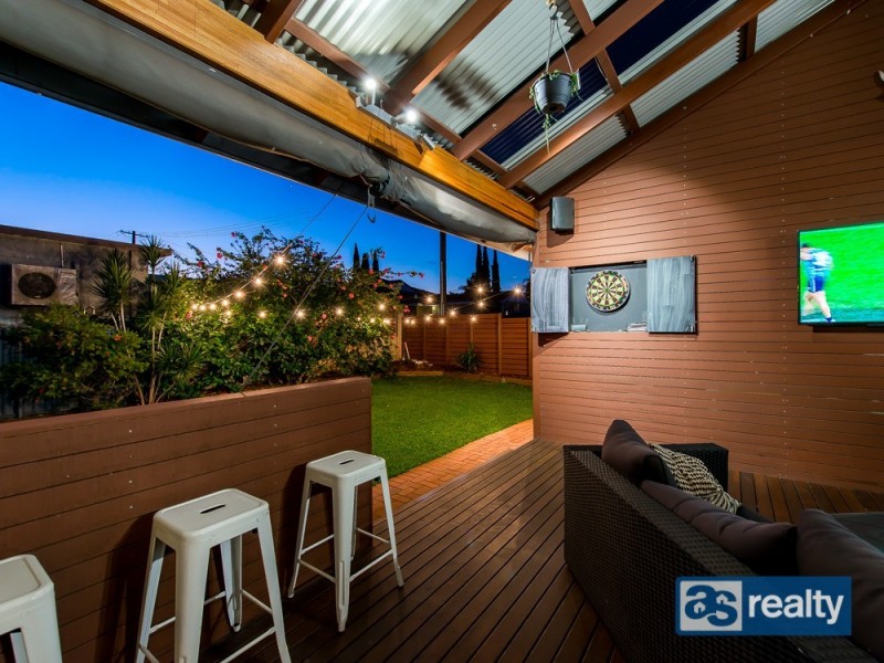 11 Sproxton Way, Embleton WA 6062