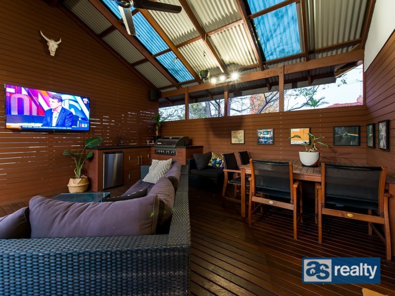 11 Sproxton Way, Embleton WA 6062