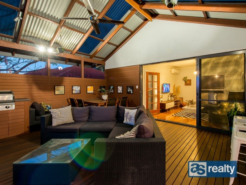 11 Sproxton Way, Embleton WA 6062