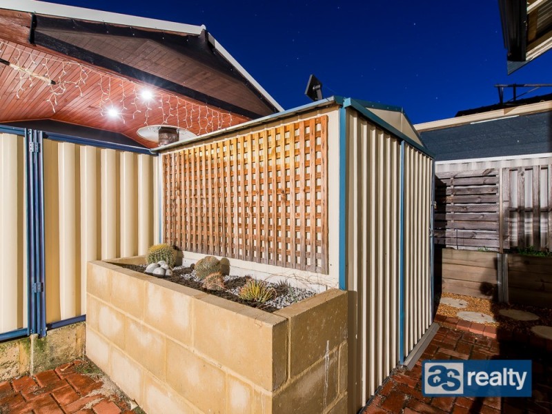 11 Sproxton Way, Embleton WA 6062