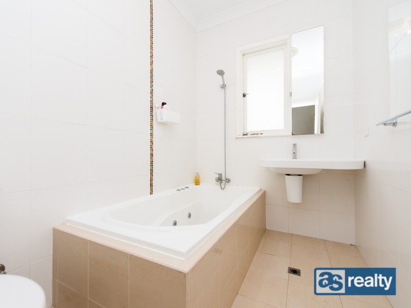 116 Drake Street, Embleton WA 6062