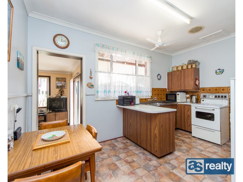 6 Mckenzie Way, Embleton WA 6062