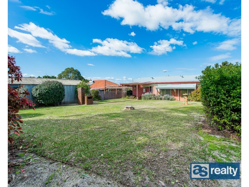 6 Mckenzie Way, Embleton WA 6062