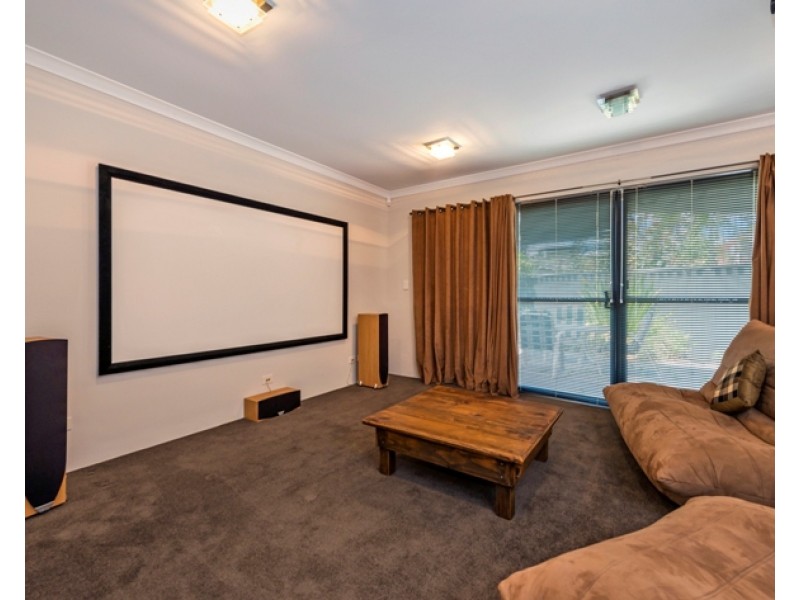 3/24 Bromley St, Embleton WA 6062