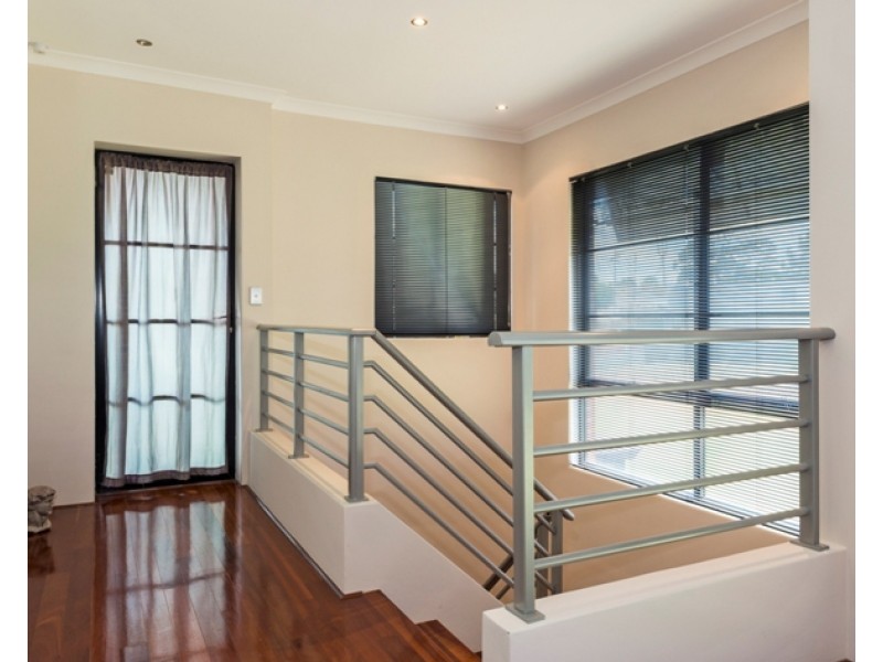 3/24 Bromley St, Embleton WA 6062