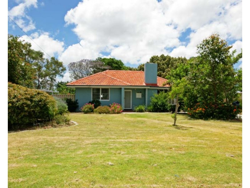 11 Bepton Way, Balga WA 6061