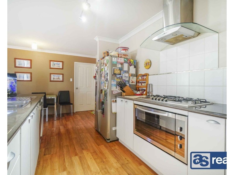 6 Irwin Road, Embleton WA 6062