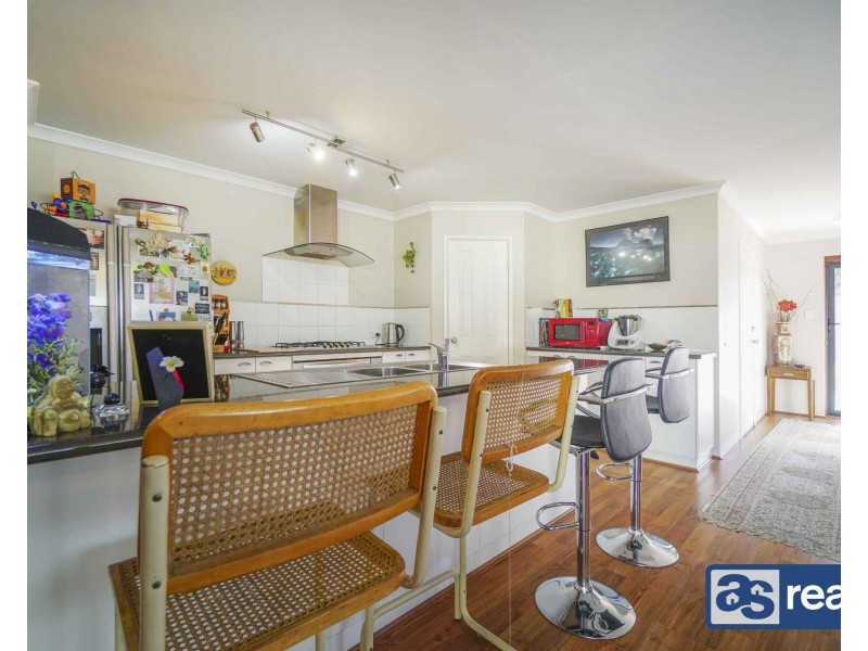 6 Irwin Road, Embleton WA 6062