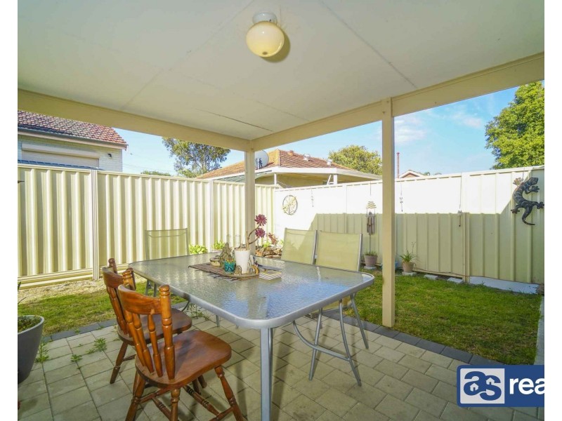 6 Irwin Road, Embleton WA 6062
