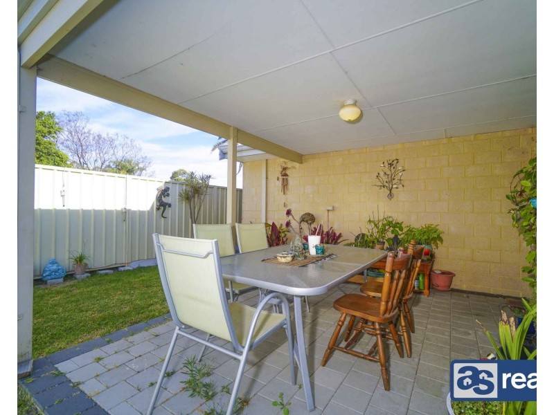 6 Irwin Road, Embleton WA 6062
