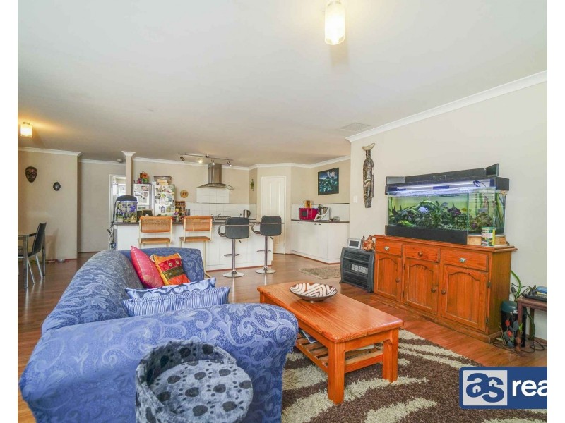 6 Irwin Road, Embleton WA 6062