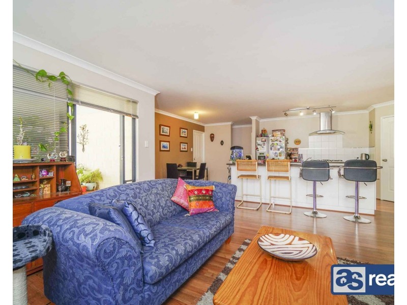 6 Irwin Road, Embleton WA 6062