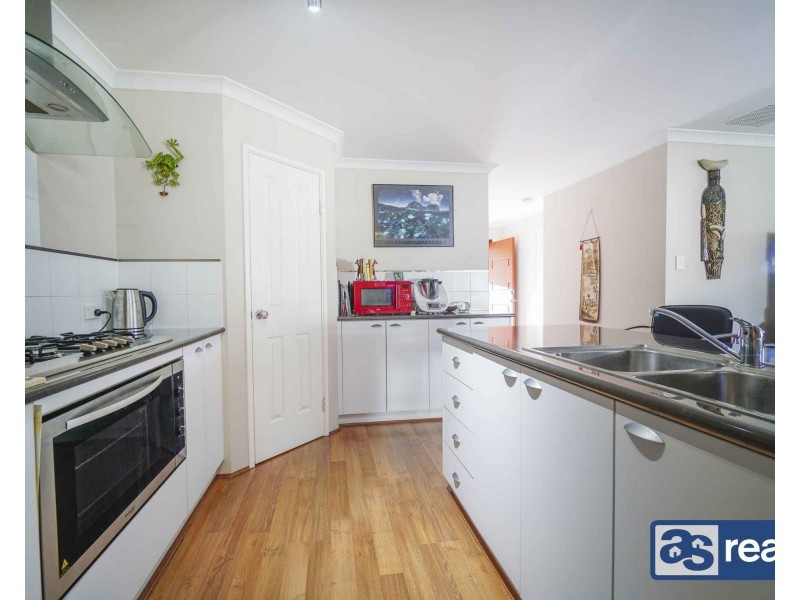 6 Irwin Road, Embleton WA 6062