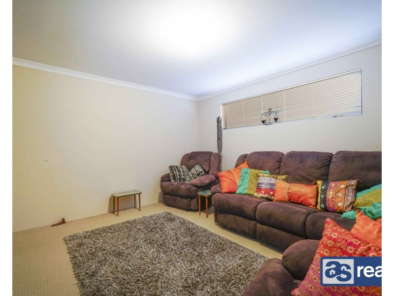 6 Irwin Road, Embleton WA 6062