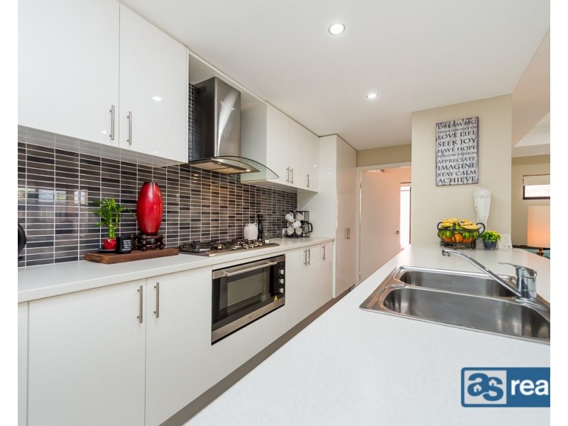 39 Clavering Road, Bayswater WA 6053