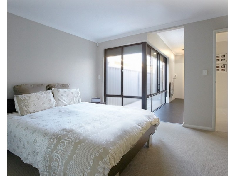 30 Rothbury Road, Embleton WA 6062