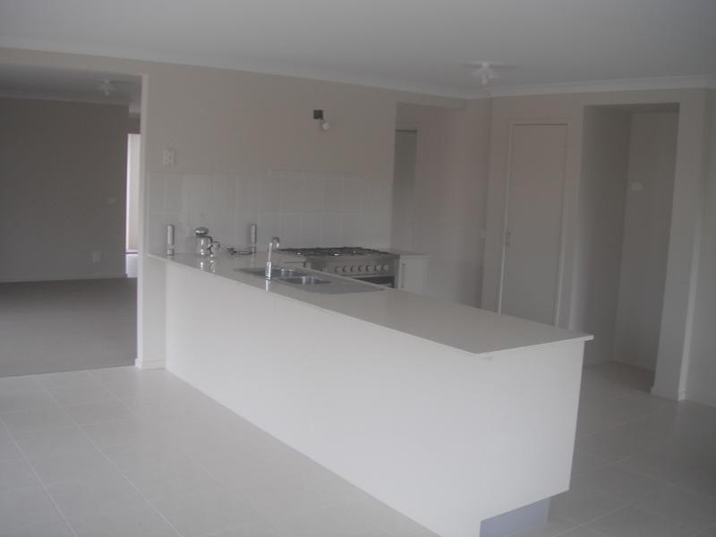 17 Laura Grove, Leongatha VIC 3953