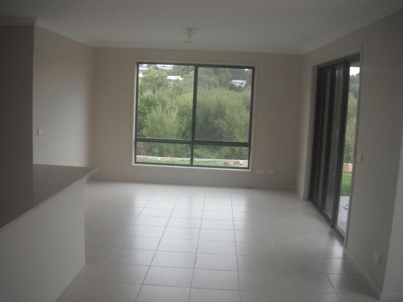 17 Laura Grove, Leongatha VIC 3953