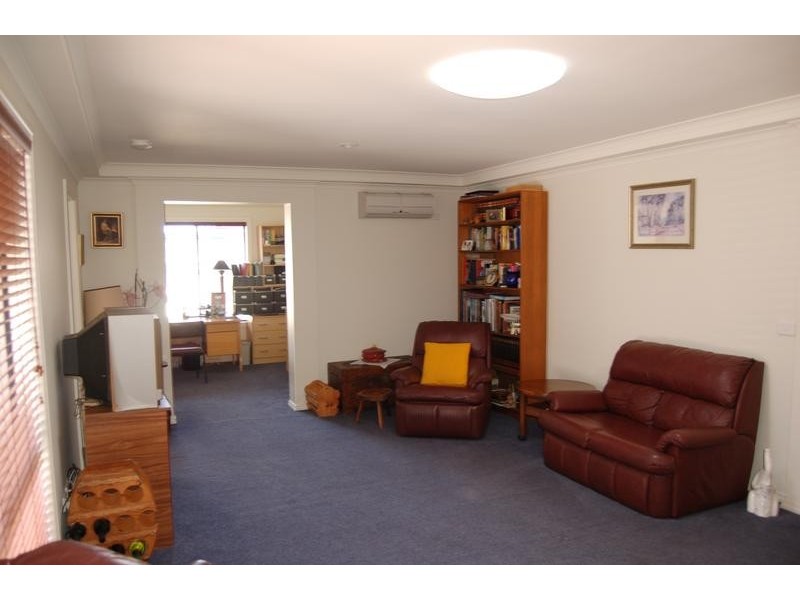 9 Blair Crescent, Leongatha VIC 3953