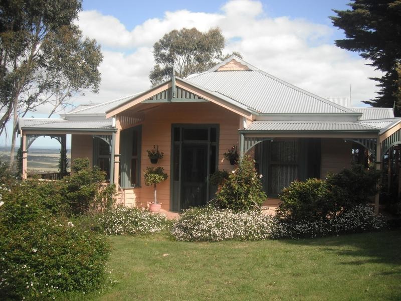 240 Lomagnos Road, Outtrim VIC 3951