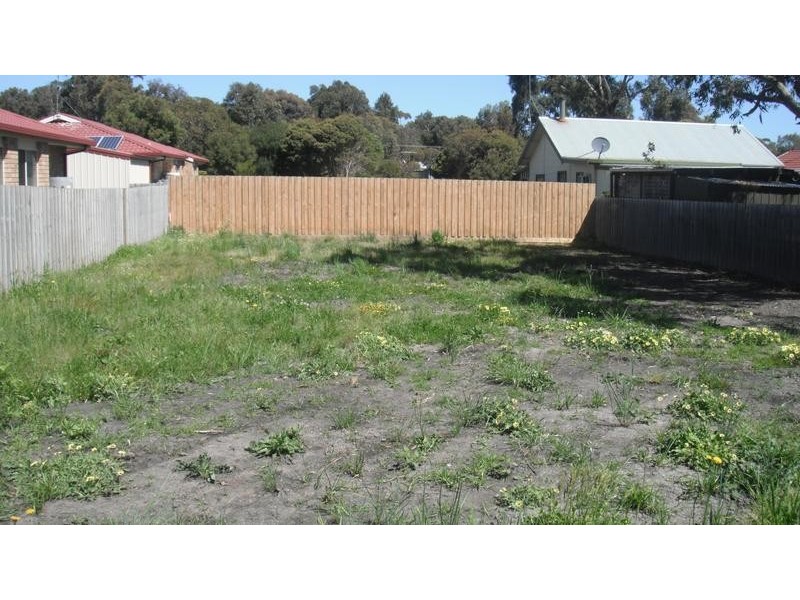 41 Dixon Street, Inverloch VIC 3996