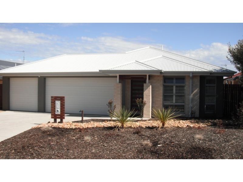 18 Mariner Place, Inverloch VIC 3996